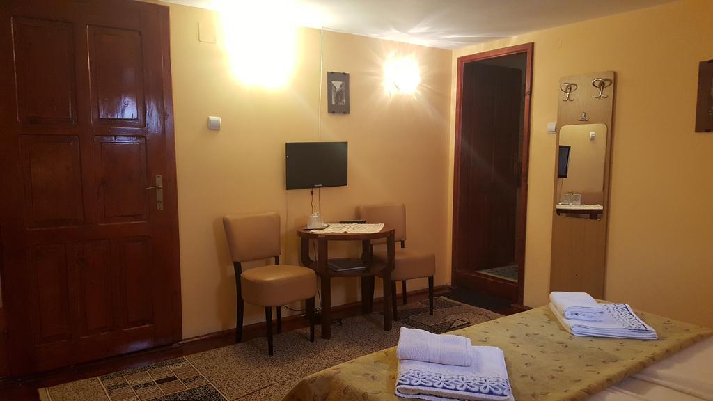 Pension Ela Sibiu Buitenkant foto